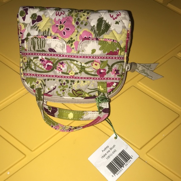 NWT Vera Bradley Make Me Blush Floral Cosmetic Bag - Picture 5 of 12
